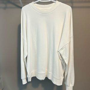 White Sweater in excellent Condition Size XL